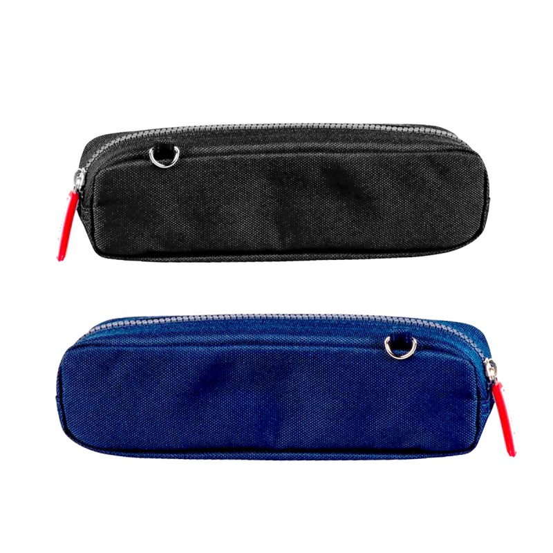 Piccolo astuccio di tela vuoto